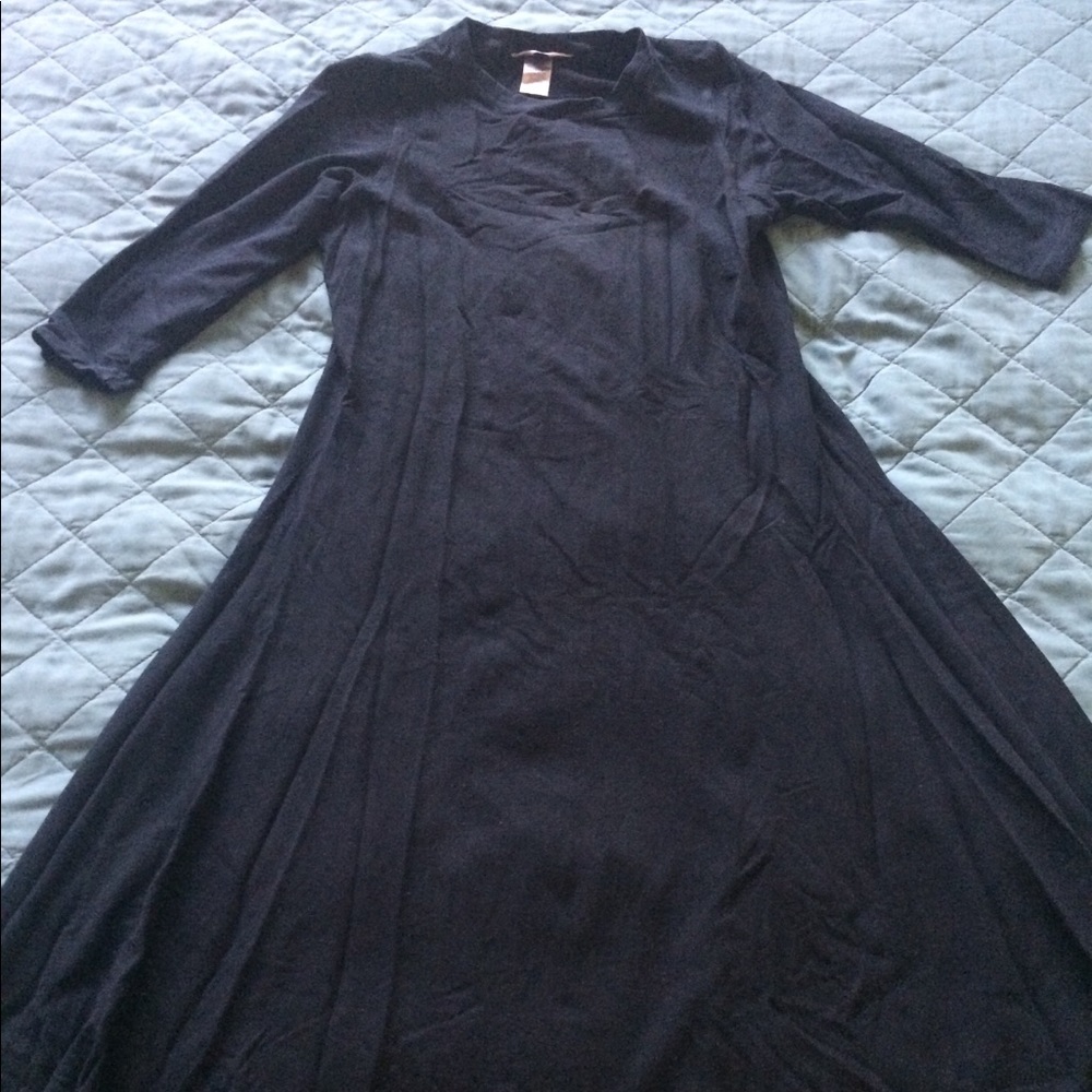Modest 3/4 sleeve black maxi dress